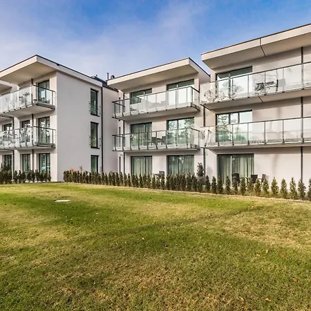 アパート Rezydencja - Nowoczesny Apartament - Parking & Taras Z Ogrodem - By Renters