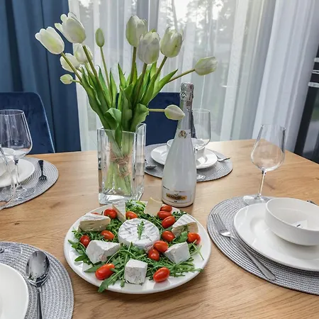 Rezydencja - Nowoczesny Apartament - Parking & Taras Z Ogrodem - By Renters * Niechorze
