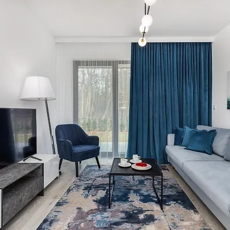 Rezydencja - Nowoczesny Apartament - Parking & Taras Z Ogrodem - By Renters * ニエホジェ